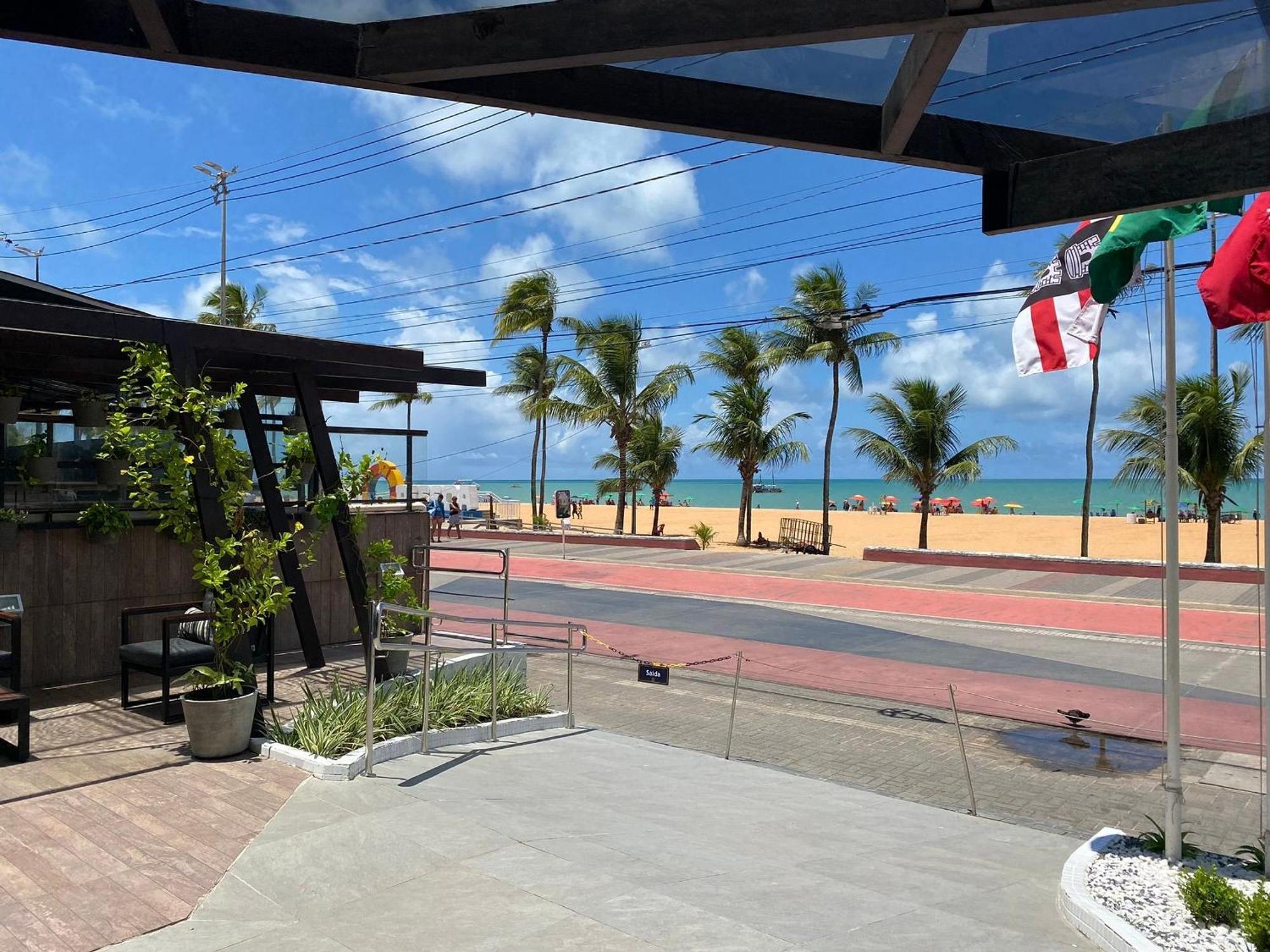 Bela Hospedagem - Marinas Flat - Excelente localização na orla de Cabo Branco João Pessoa Extérieur photo